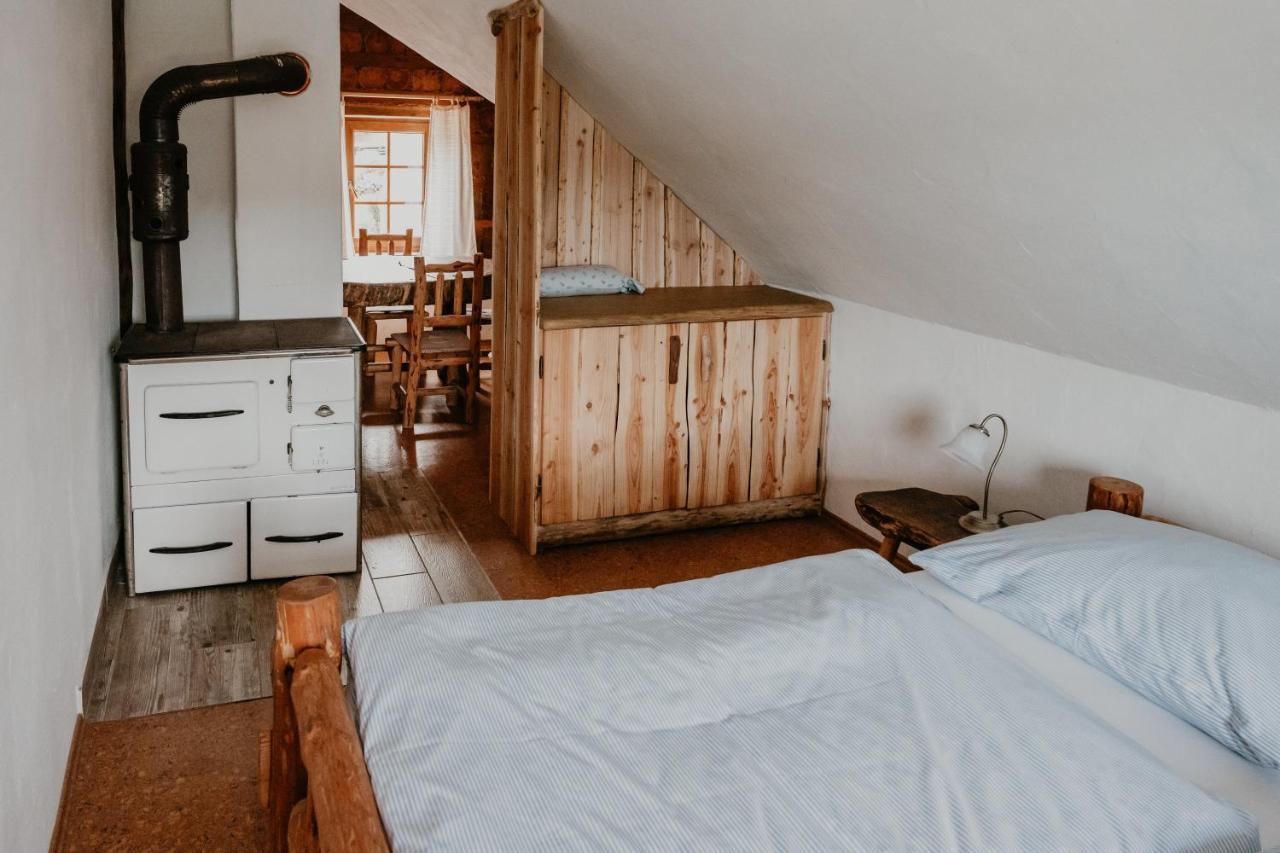 Osada Havranu Hotel Hnanice  Bagian luar foto