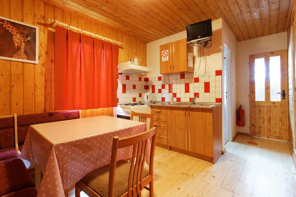 Osada Havranu Hotel Hnanice  Bagian luar foto