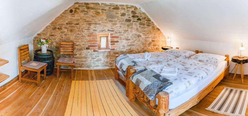 Osada Havranu Hotel Hnanice  Bagian luar foto